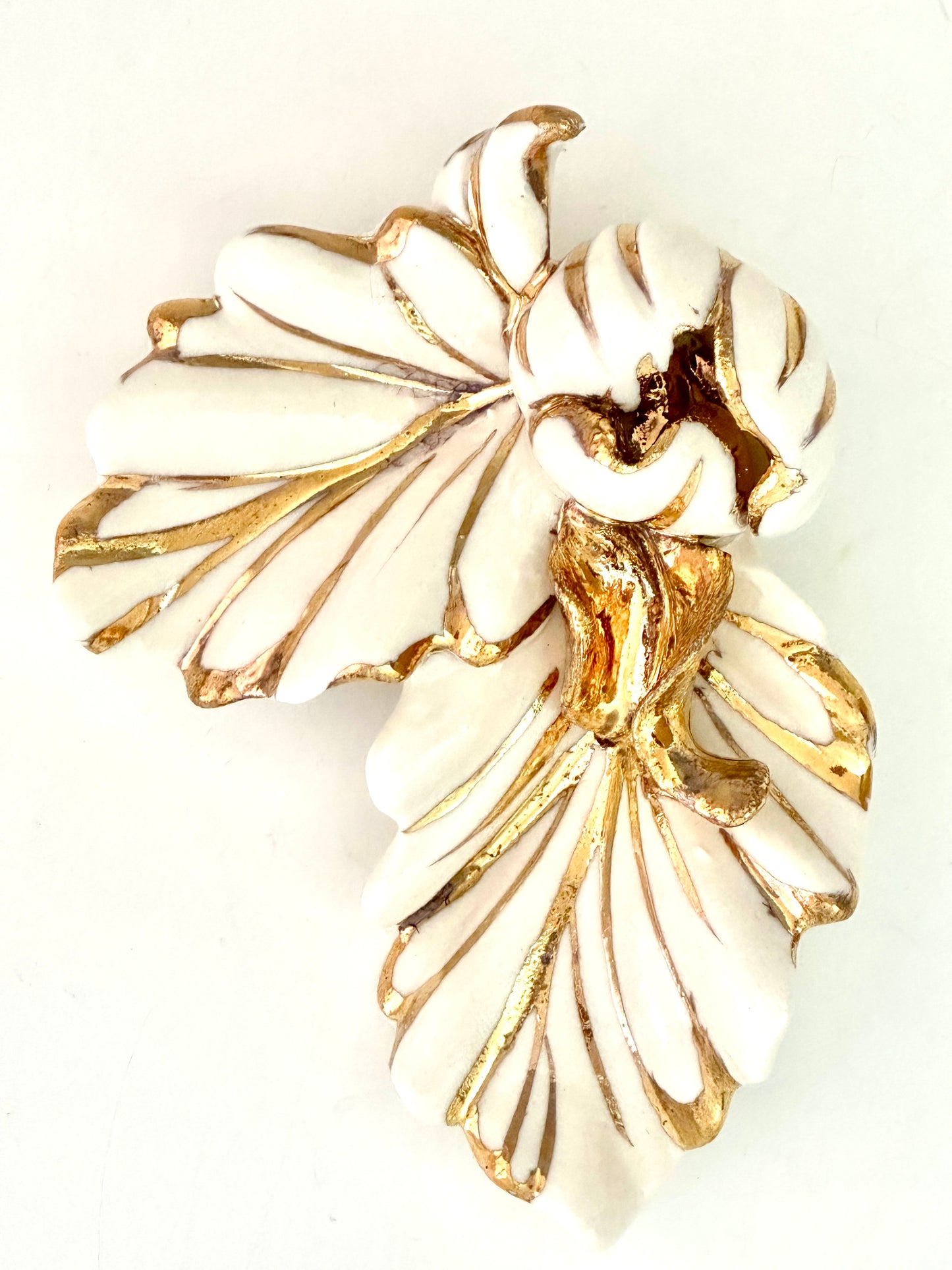 Floral brooch with Gold luster, 3" x 4"