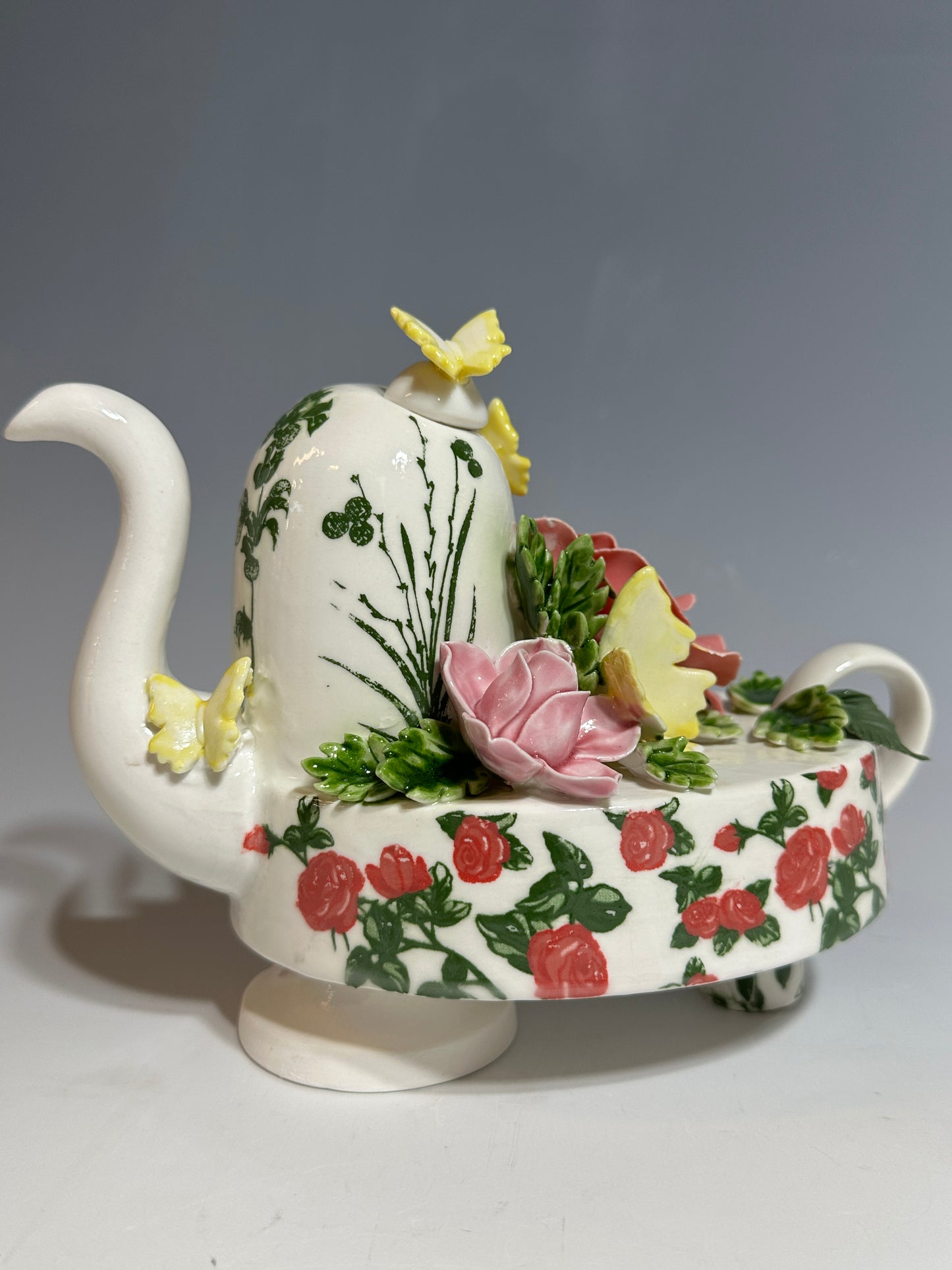 Butterflies in the Rose Garden Teapot