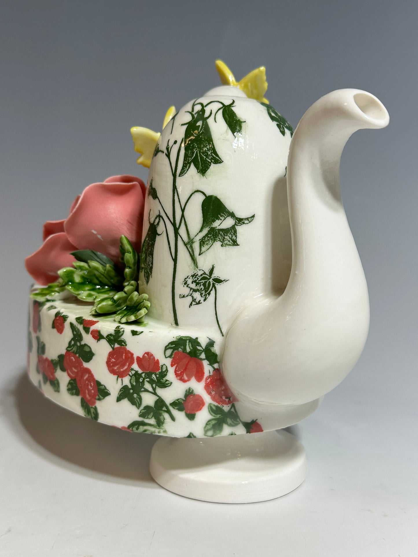 Butterflies in the Rose Garden Teapot