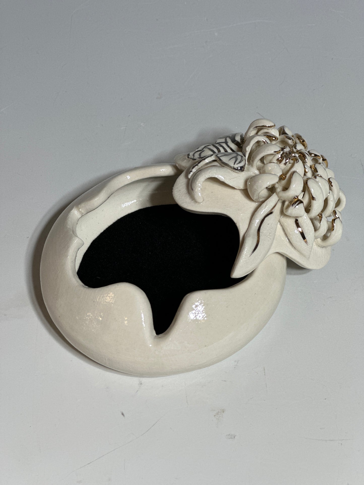 Porcelain Chrysanthemum Jewelry Box, small